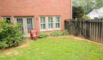 5196 Staverly Ln, Peachtree Corners, GA 30092
