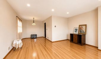 185 W 3RD St 1, Bayonne, NJ 07002