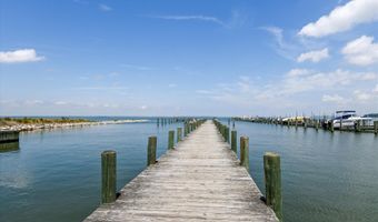 1 BAYVIEW Rd, Betterton, MD 21610