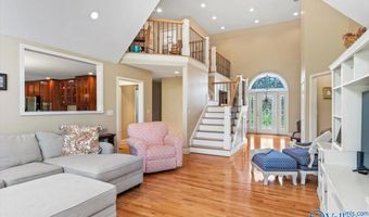 135 Villa Grande, Albertville, AL 35950