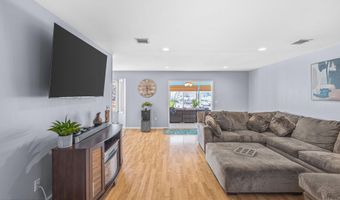 50 Yardarm Ct, Bayville, NJ 08721