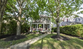 922 Palmer Rd, Columbus, OH 43212