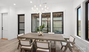 324 Avery Trail Dr 26, Arden, NC 28704