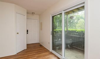 615 Broadway 37, Amityville, NY 11701