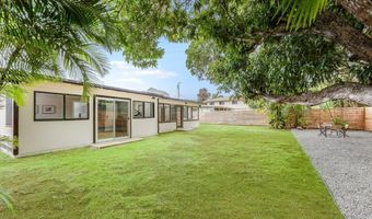 1226 Ulupuni St, Kailua, HI 96734