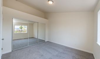 1747 Eardley Ave, Santa Rosa, CA 95401