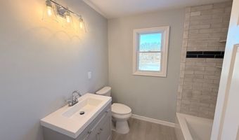 83 Academy St, Andover, NJ 07801