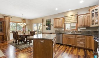 1609 S Locust Ave, Brandon, SD 57005