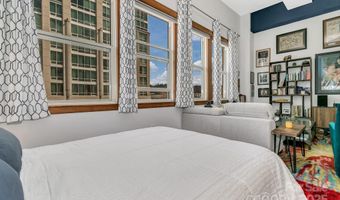 59 College St 402, Asheville, NC 28801