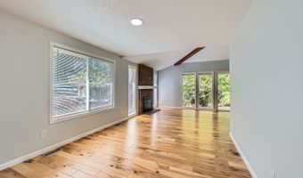 7582 SW CRESMOOR Dr, Beaverton, OR 97008