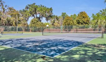 1043 LAKESIDE Dr, Apopka, FL 32712