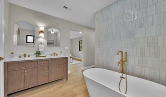 4360 Helix Canyon Dr, La Mesa, CA 91941