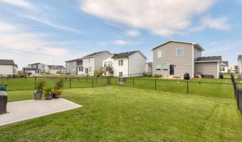 616 NE Pearl Dr, Ankeny, IA 50021