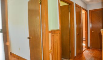 499 W River Rd, Augusta, ME 04330