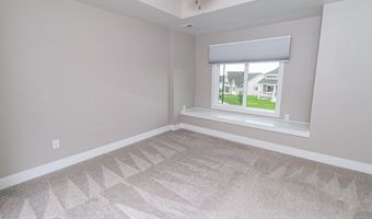 5820 Allerton Dr, Ames, IA 50014