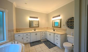 100 Plantation Ln, Batesville, AR 72501