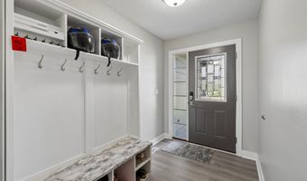 3020 SW Butternut Dr, Ankeny, IA 50023