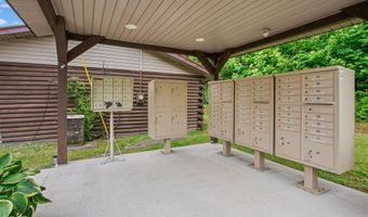 2052 Granny Squirrel Dr, Andrews, NC 28901