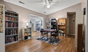 15080 Wright Rd, Athens, AL 35611