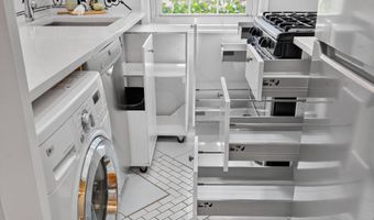 226 N THOMAS St N 226-3, Arlington, VA 22203