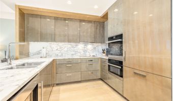 383 Kalaimoku St 3503, Honolulu, HI 96815