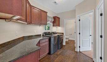 1558 RIDGEWAY Dr, Barboursville, VA 22923