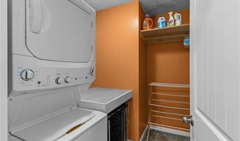 76 Lakehurst Dr, Coventry, RI 02816