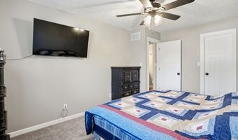 232 Charing Cross Rd, Indianapolis, IN 46217