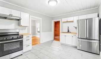 80 Pearl St, Bangor, ME 04401