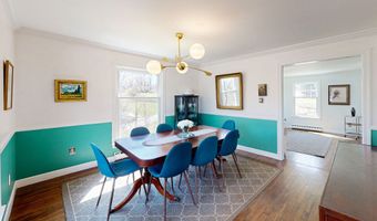 42 Wedgewood Dr, Danbury, CT 06811