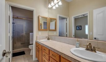 19274 Kanbridge St, Apple Valley, CA 92308