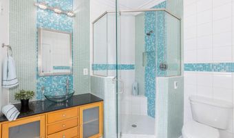 9715 SINGLETON Dr, Bethesda, MD 20817