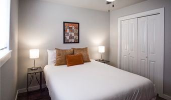 1306 SE C St, Bentonville, AR 72712