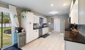 283 Woodhaven Blvd SW, Bayville, NJ 08721