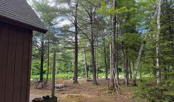 6 Maple Dr, Abbot, ME 04406