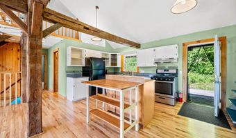 47 Westwood Pkwy, Barre, VT 05641