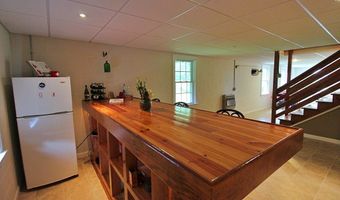 207 Sunnydale Ave, Appomattox, VA 24522