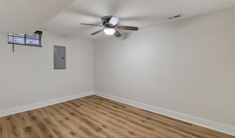 920 NE 49th St, Ankeny, IA 50021