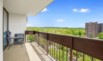 5300 HOLMES Pkwy 914, Alexandria, VA 22304