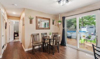 1317 Cable Ave, Beachwood, NJ 08722