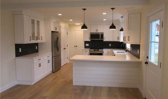 24 Murray Ave, North Kingstown, RI 02852