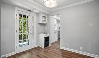 4815 31ST St S B1, Arlington, VA 22206