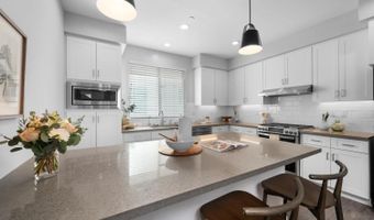 307 West St 103, Oceanside, CA 92054