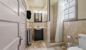 2 N Montgomery Ave, Atlantic City, NJ 08401