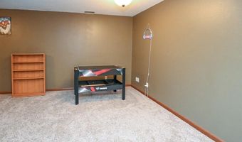 508 Rosemary Ln, Anamosa, IA 52205