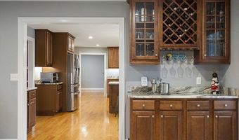9 Woodlawn Ave, Billerica, MA 01821