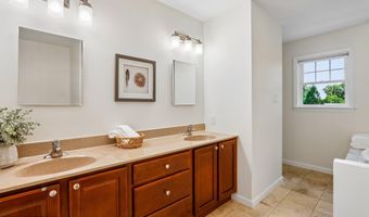 46 Powell Ave, Atlantic Highlands, NJ 07716