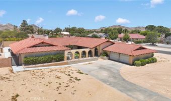 19678 Red Feather Rd, Apple Valley, CA 92307
