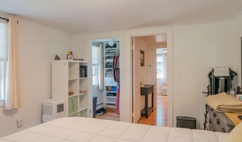 32 Pleasant Hill Rd, Falmouth, ME 04105