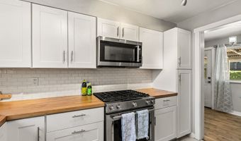 3190 ORIOLE St, Springfield, OR 97477